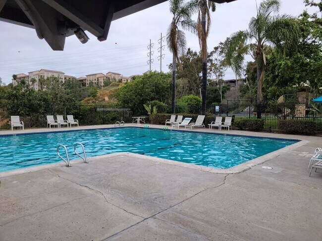 Building Photo - Friars Village - close to USD and Fashion Valley