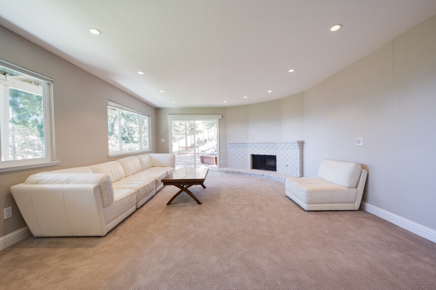 Living Room - 2308 Caballo Ranchero Dr