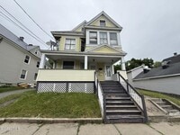 Building Photo - 45 Lincoln Ave