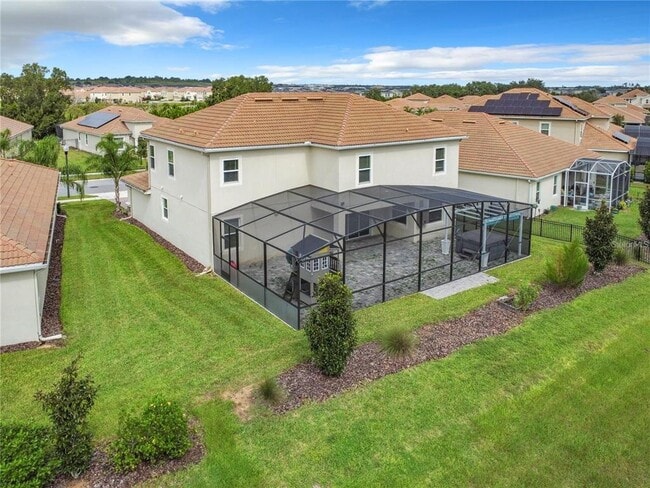 Building Photo - 8886 FALLEN OAK Dr