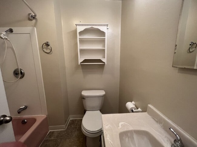 Building Photo - 436 Via Herbosa