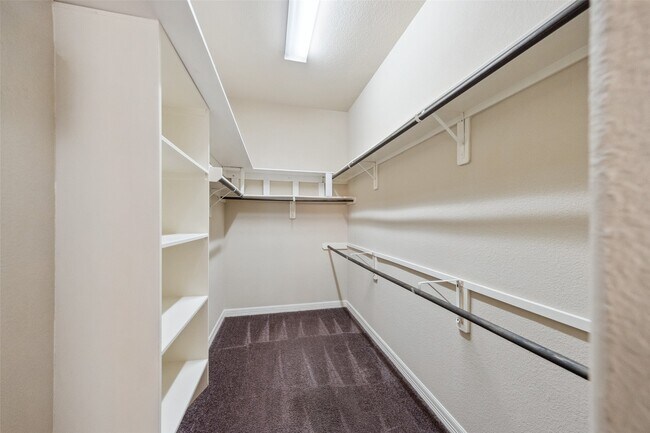 Building Photo - 28510 Lazy Rock Dr