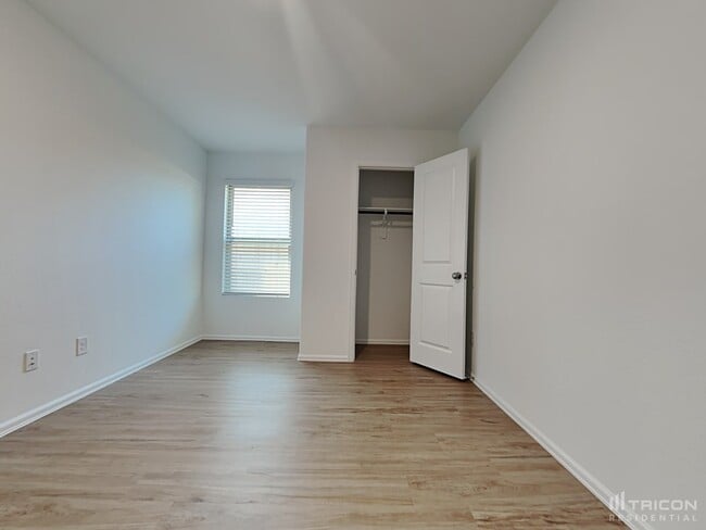 Building Photo - 18622 Rosehill Pr Dr