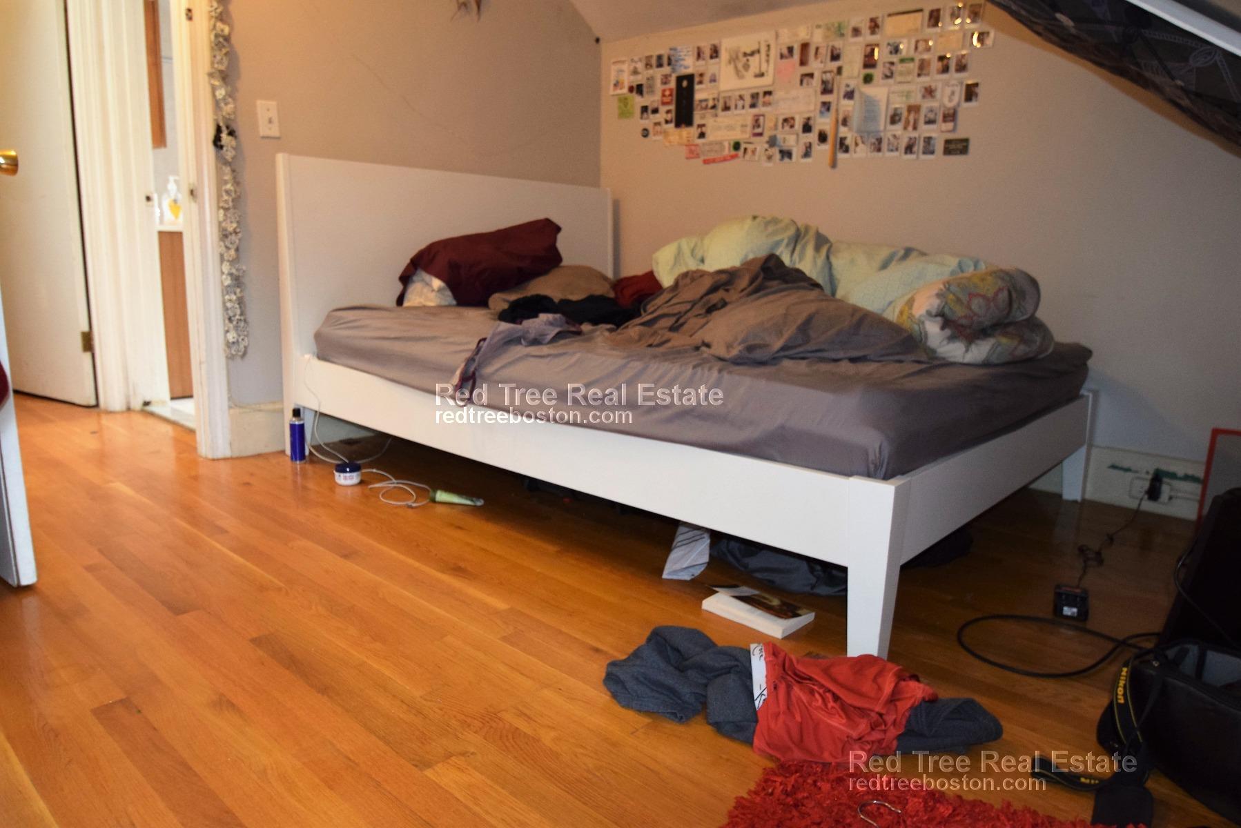 Building Photo - 216 Freeman St