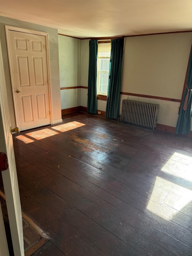 Building Photo - 50 Elm St