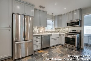Building Photo - 526 Marchmont Ln