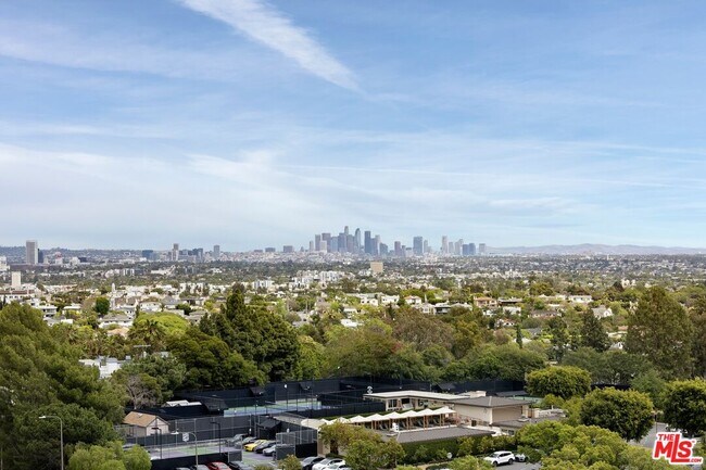 Building Photo - 2222 Ave of the Stars