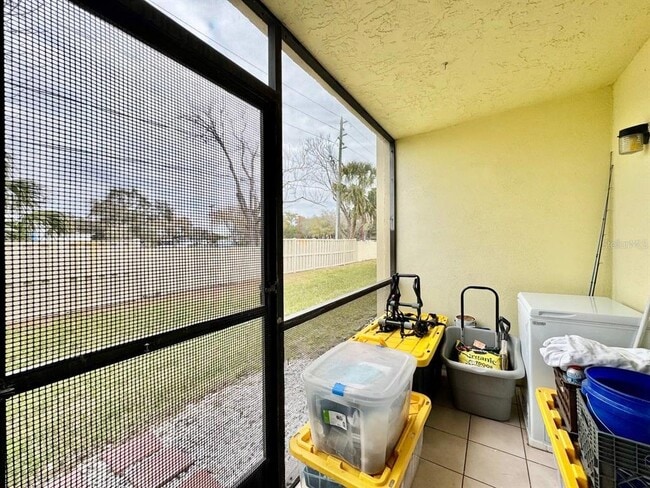 Building Photo - 2420 Winding Creek Blvd