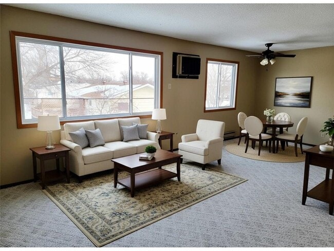 Building Photo - 320 1st St