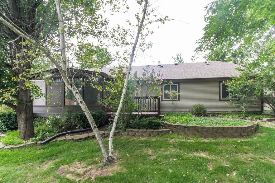 Building Photo - 9119 Lansburgh Ct