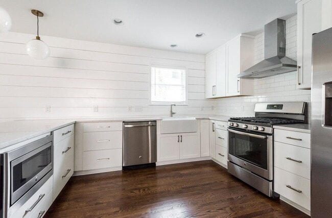 Building Photo - 4808 Hanover Ave