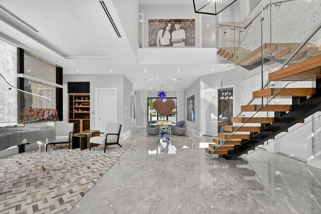 Building Photo - 785 NE 70th St