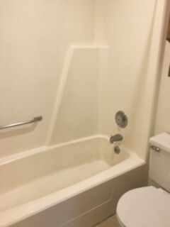 Full Bath - 2137 Versailles Village Pl