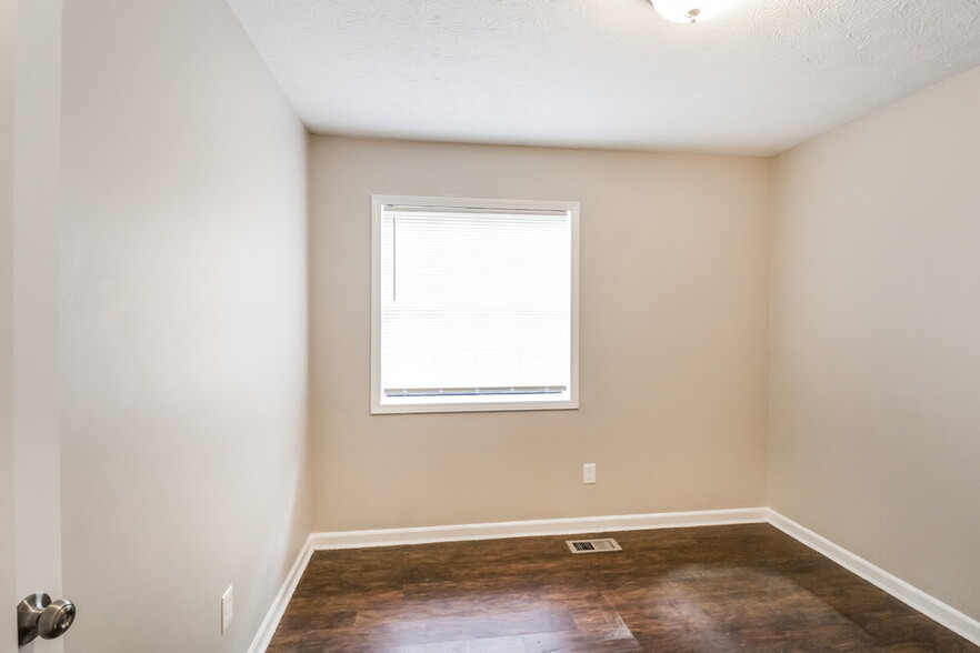 Building Photo - 3066 Arden Way SW