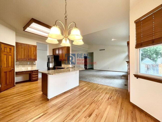 Building Photo - 11144 Navajo St