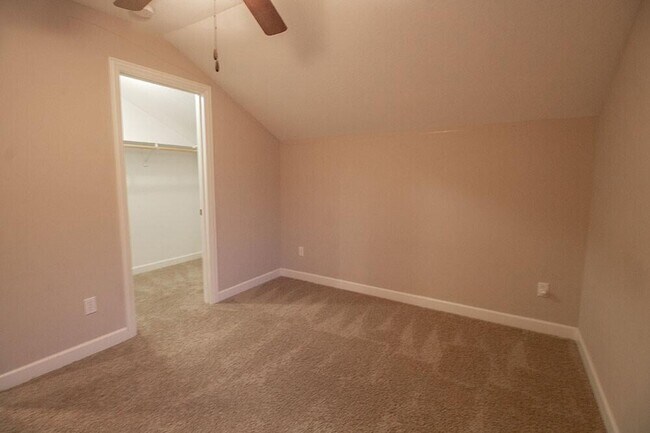 Building Photo - 7413 Rosedown Dr