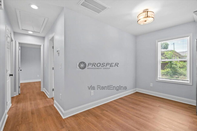 Building Photo - 103 Cliffside Dr