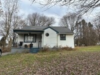 Building Photo - 72 Van Buren Ave