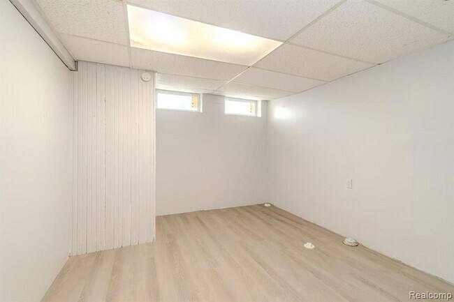 Building Photo - 8126 Standard St