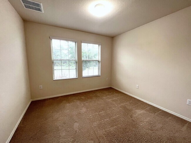 Building Photo - 5808 Eden Dr