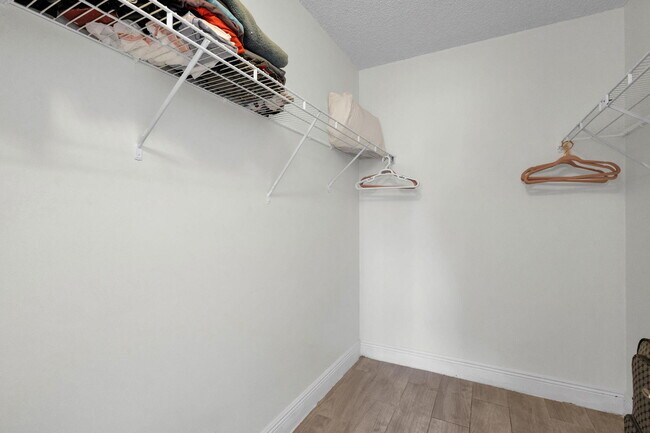 Building Photo - 1011 Green Pine Blvd