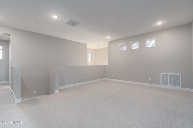 Building Photo - 14058 W Hubbell St