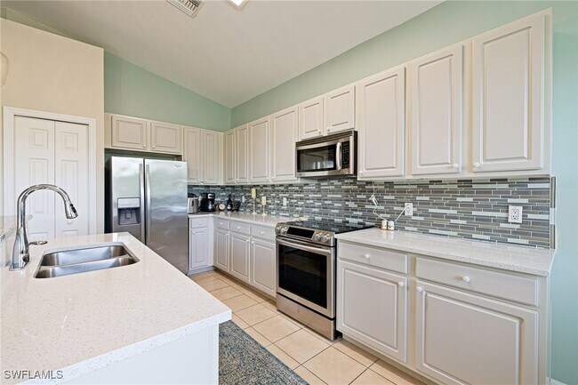 Building Photo - 9120 Spanish Moss Way