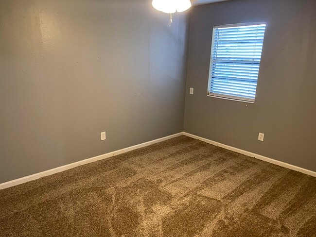 Building Photo - 1411 Pullen Rd