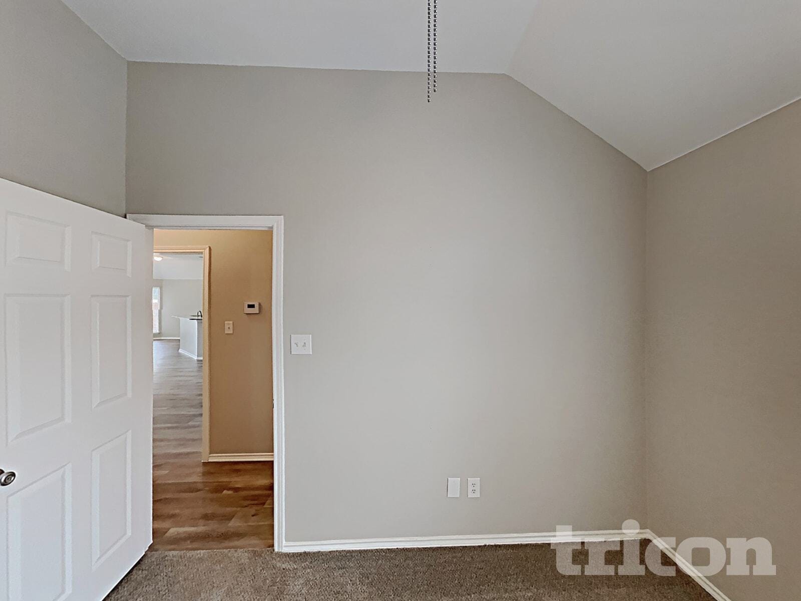 Building Photo - 1013 Kingsley Dr