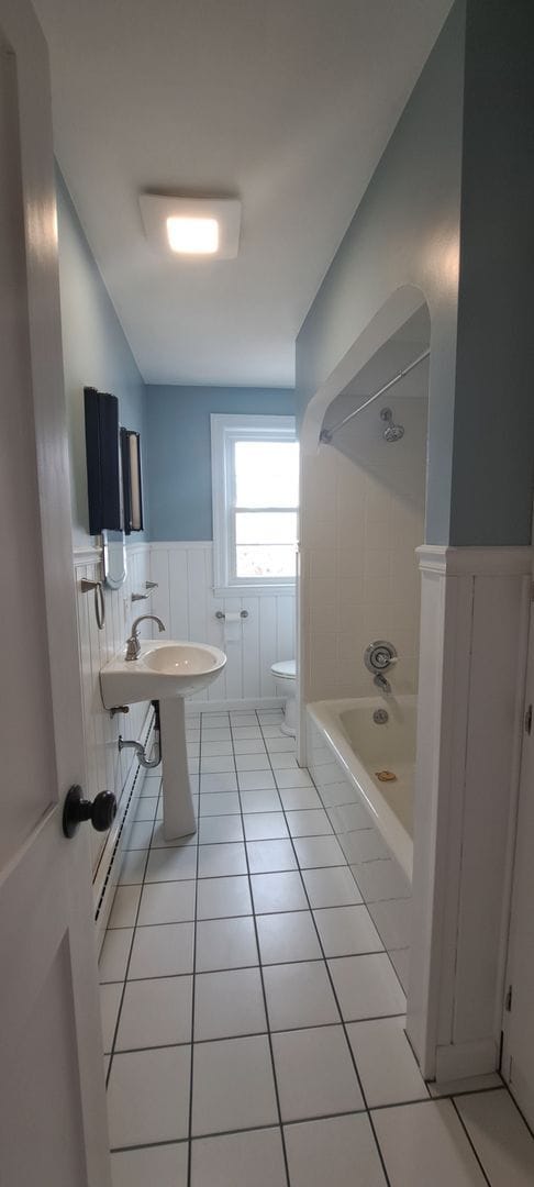 Building Photo - Charming 4-Bedroom Home for Rent in Manche...