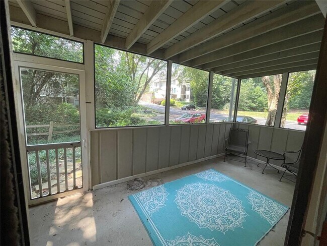 Building Photo - 1510 Wynnes Ridge Cir SE