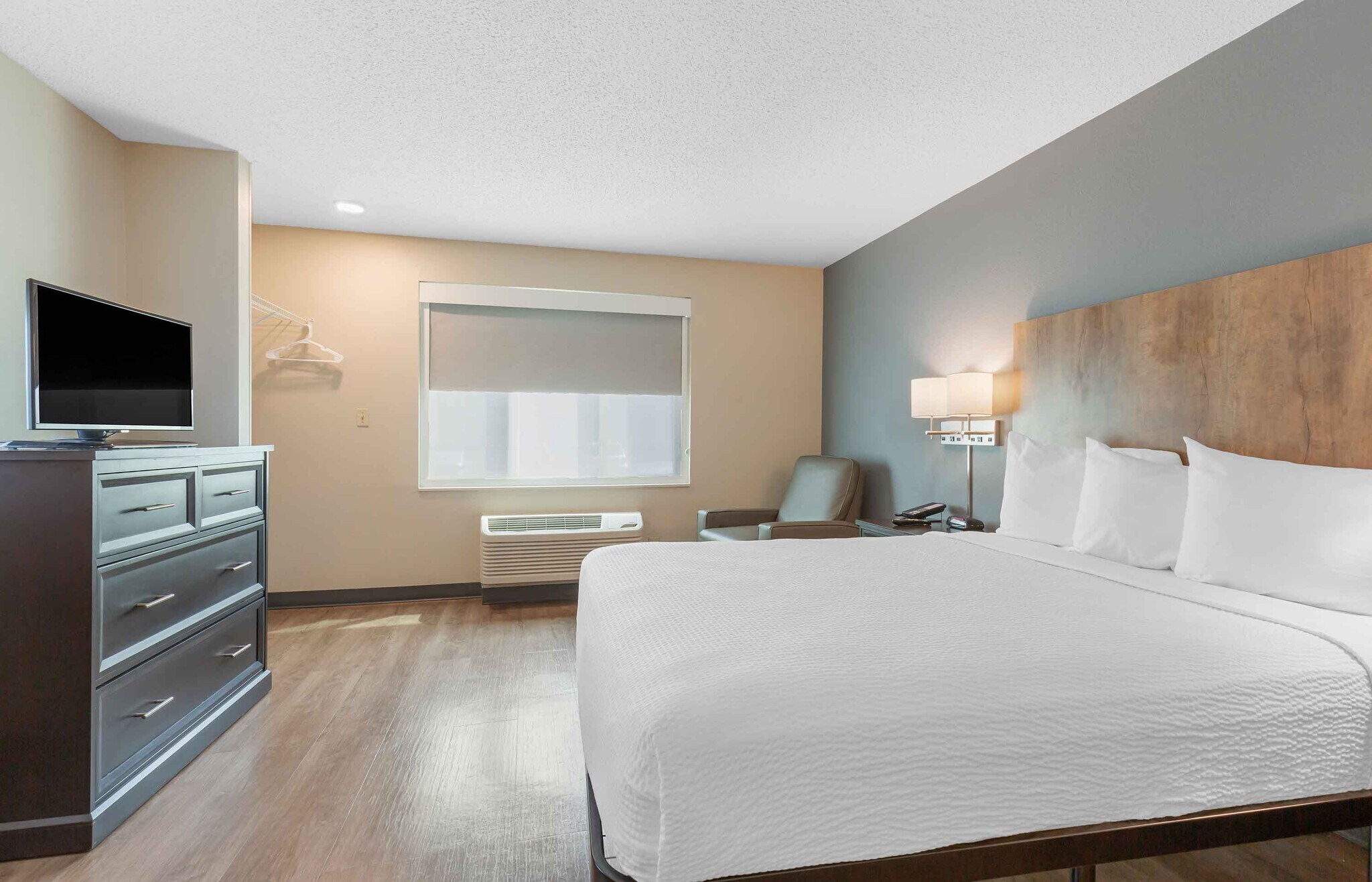 Building Photo - Furnished Studio-Washington, D.C. - Centre...
