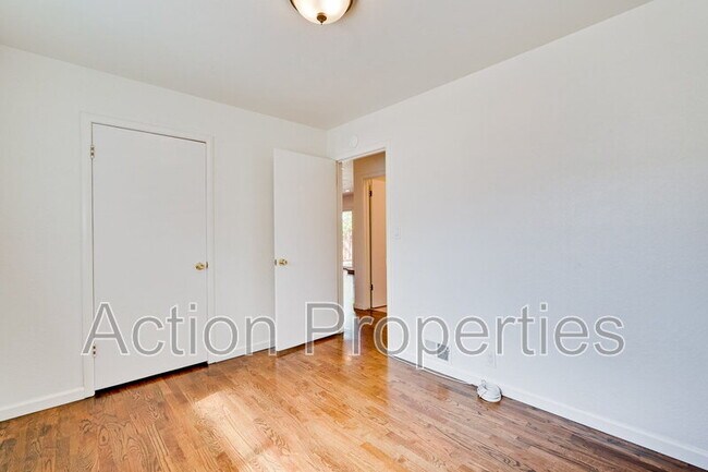 Building Photo - 4225 Borina Dr