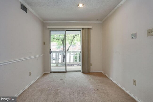 Building Photo - 1511 Lincoln Way
