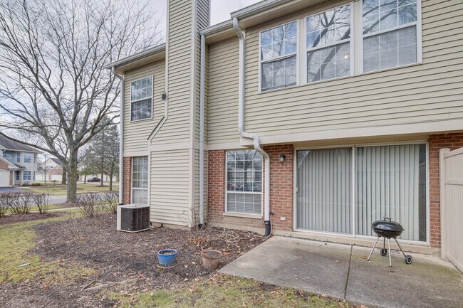 Building Photo - 2182 Camden Ln