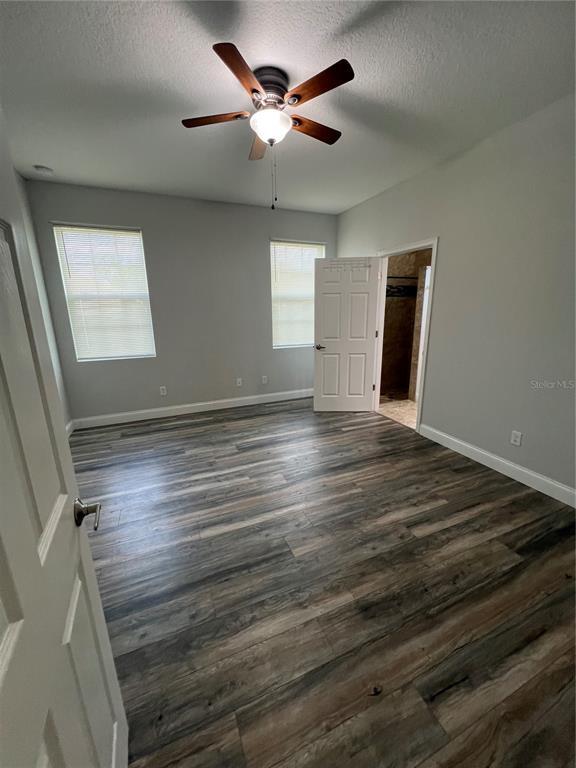 Building Photo - 34 Wood Amber Ln