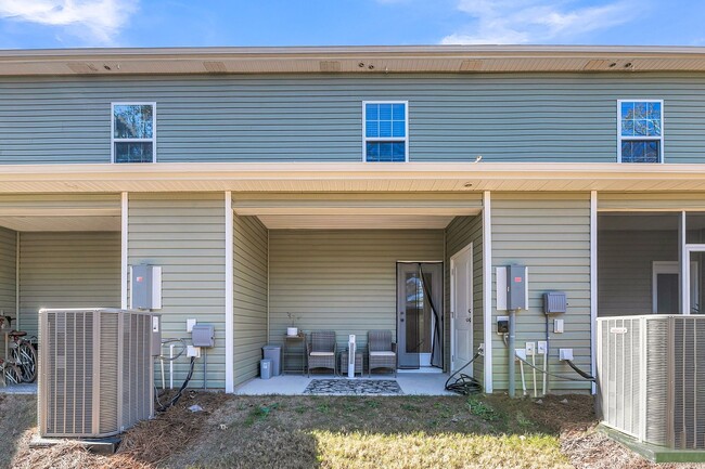 Building Photo - Cozy 2-Bedroom Home in Wando - Your Perfec...