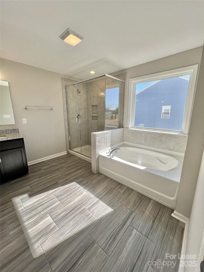 Building Photo - 1006 Creeks Landing Dr