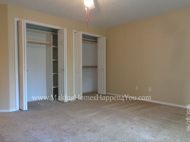 Building Photo - 260 SW Oregon Trail Dr