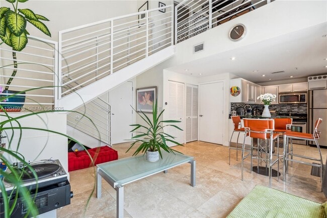 Building Photo - 7700 Collins Ave