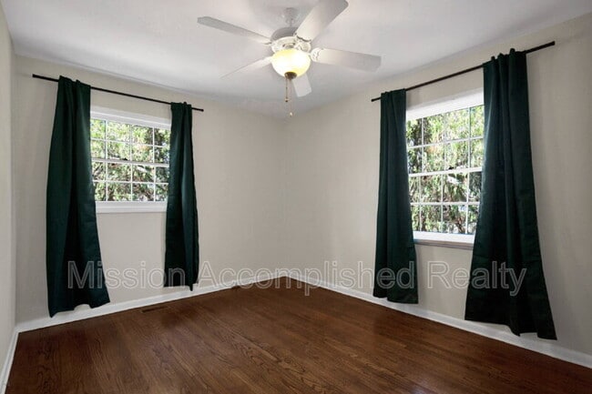 Building Photo - 7262 Ryan St