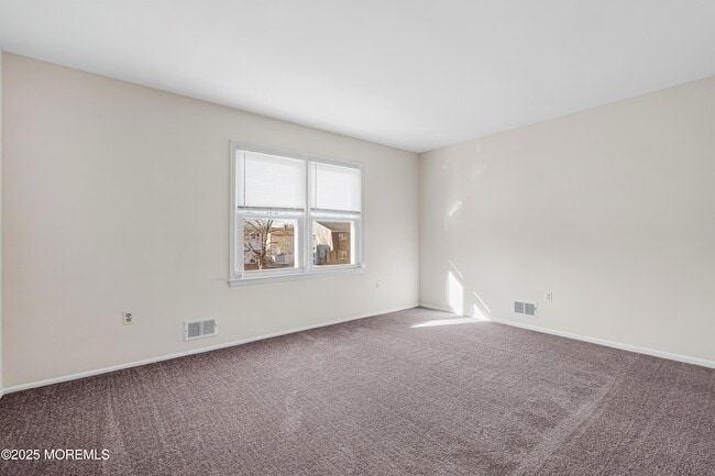 Building Photo - 144 New Cedar Ln