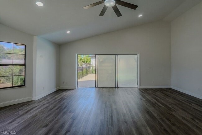 Building Photo - 599 Carolina Ave