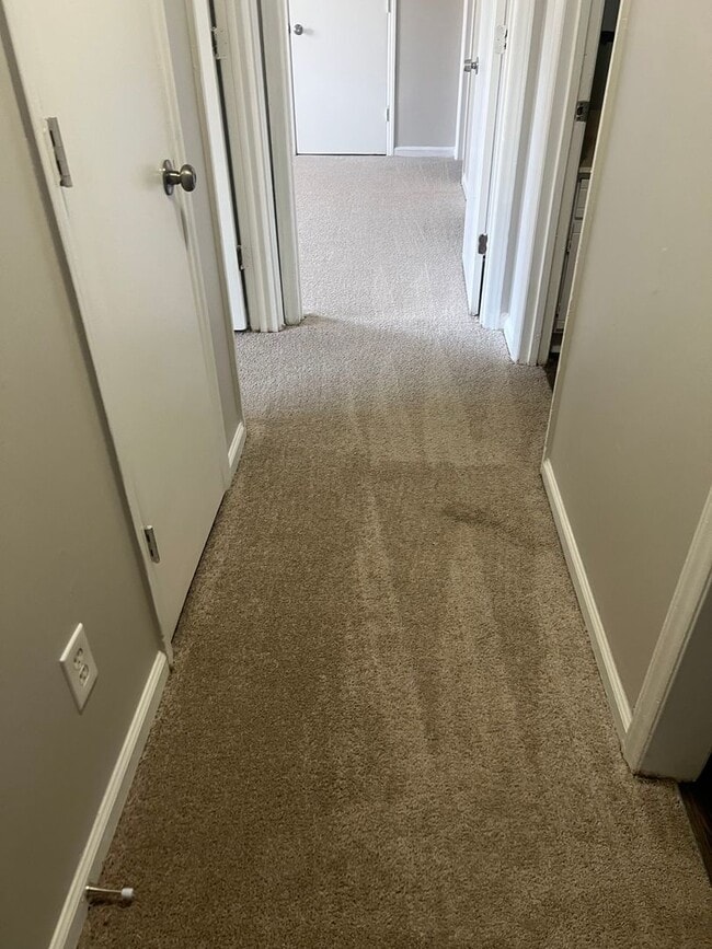 Building Photo - 2 Bedroom 2 Bath Condo