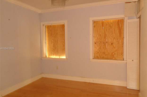 Building Photo - 440 NW 140th St