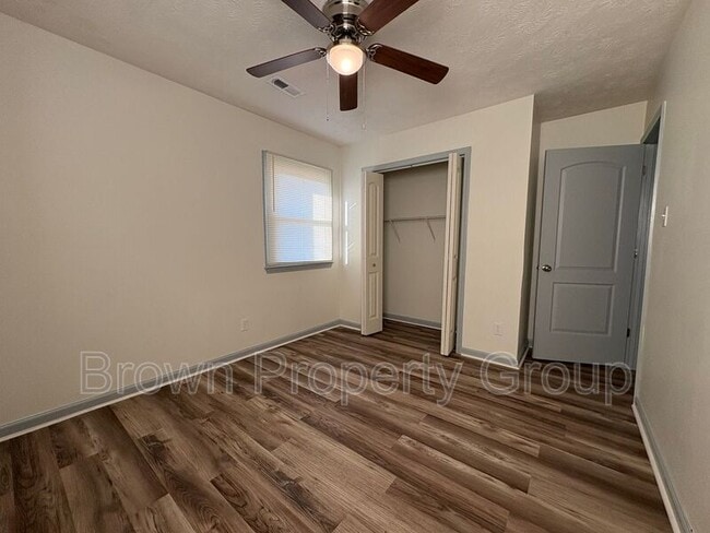 Building Photo - 2229 Delta Dr