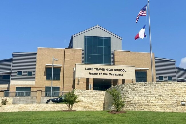 Building Photo - 22515 Felicia Dr