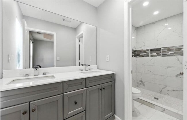 Building Photo - 6347 Ellenwood Dr