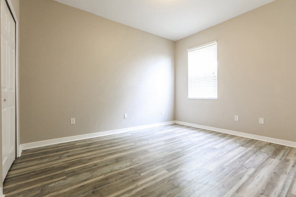 Building Photo - 15385 Lakeland Cir
