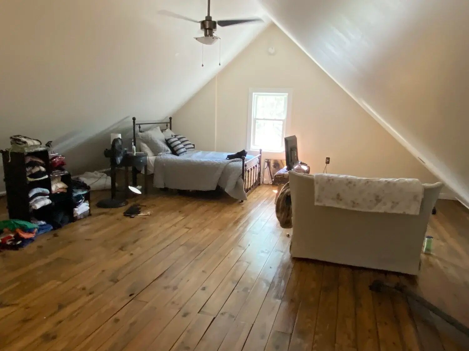 Building Photo - 512 S Eagleson Ave